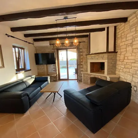 Rustic With Private Pool *