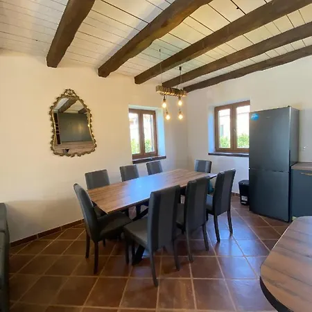 Rustic With Private Pool *